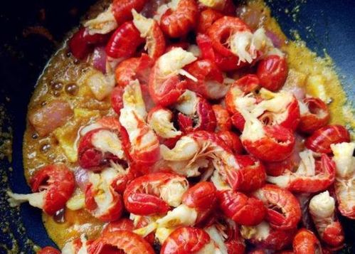 一招去腥提鮮！小龍蝦這樣做，香飄滿屋惹人饞